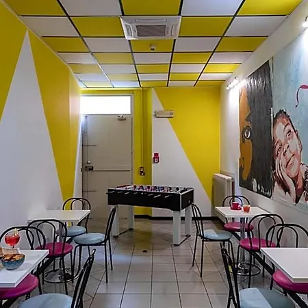 San Filippo Neri Hostel Μόντενα