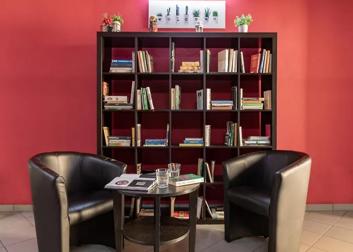 San Filippo Neri Hostel *